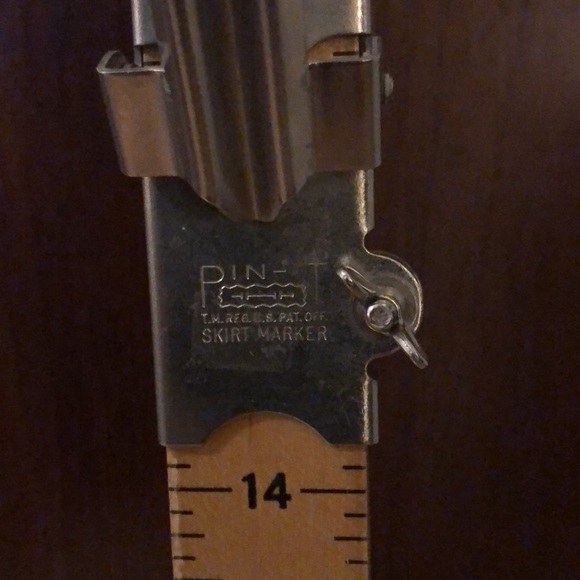 Vintage Pin-It Skirt Marker - Picture 8 of 9